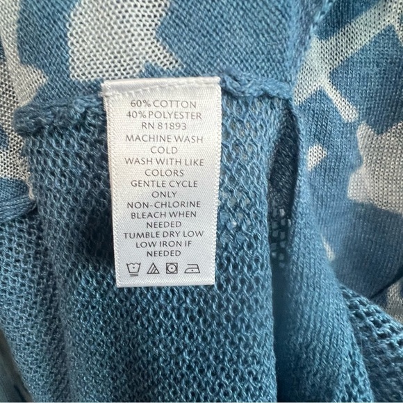 H by Halston Button Front Burnout Long
Cardigan New with out Tags - Picture 5 of 6